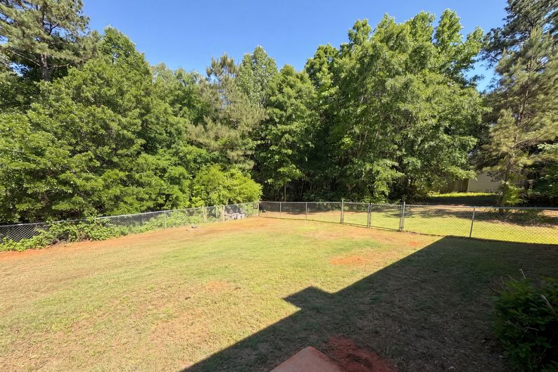 Photo 26 of 27 of 182 Livingston Ln, Covington, GA