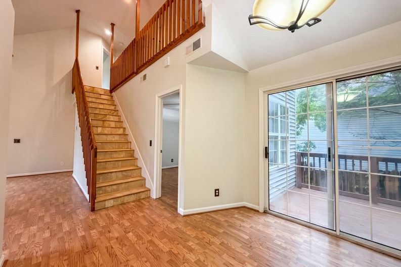 Photo 8 of 18 of 4046 Farmingham Woods Dr, Hermitage, TN