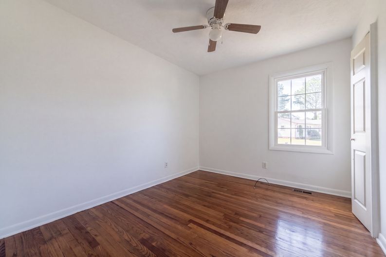 Photo 9 of 17 of 2806 E Cramer Dr, Fayetteville, NC