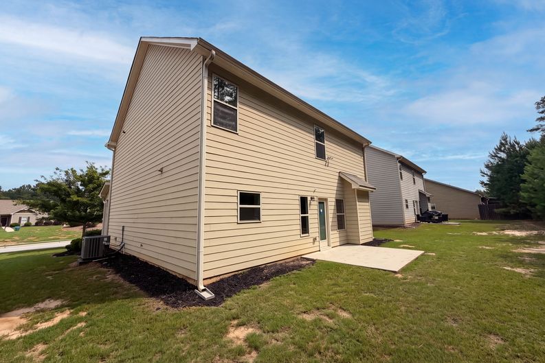 Photo 41 of 45 of 1036 Glenwyck Dr, Braselton, GA