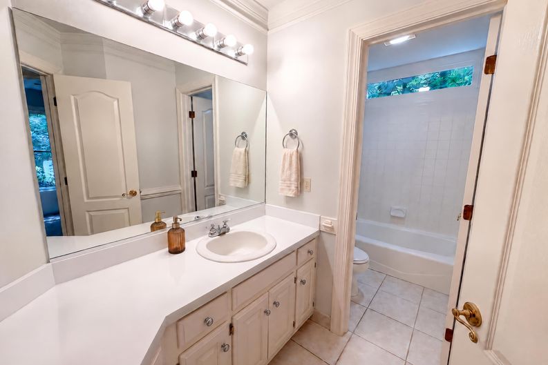 Photo 18 of 29 of 5806 Fox Briar Way, Midlothian, VA