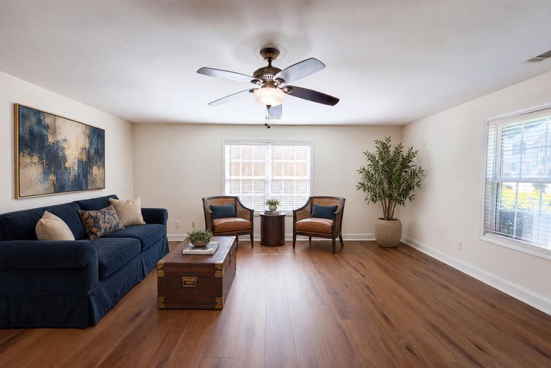 Photo 12 of 32 of 4468 Karron Dr, Powder Springs, GA