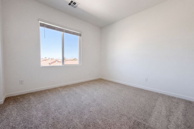 Photo 13 of 19 of 8373 W Rochelle Ave, Las Vegas, NV