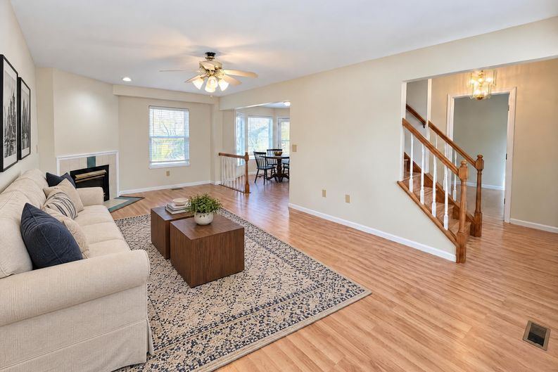 Photo 5 of 28 of 1344 Cayton Rd, Florence, KY