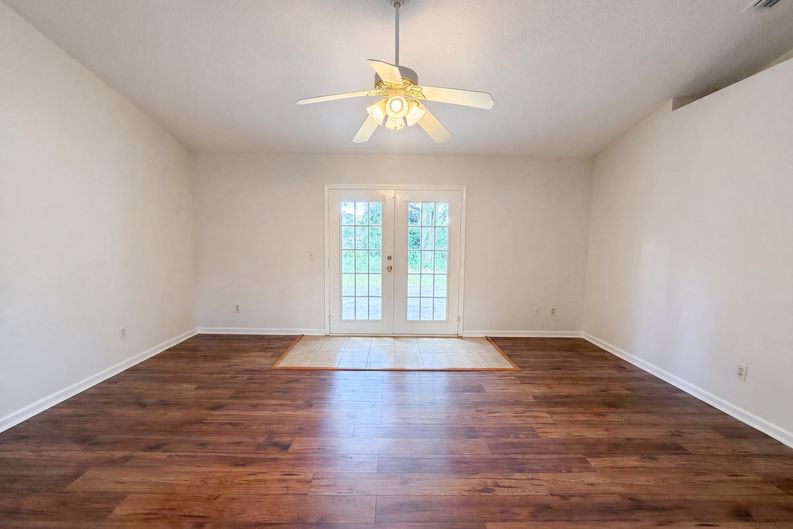 Photo 11 of 22 of 4224 Harbor View Dr, Jacksonville, FL