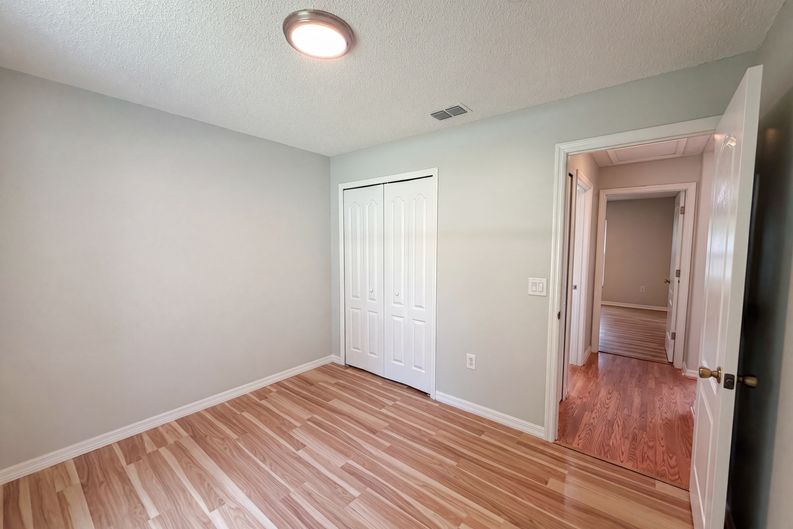 Photo 11 of 20 of 1360 Wildberry Ln, Deltona, FL