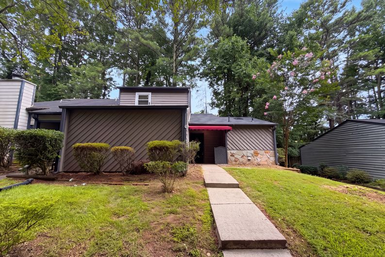 Photo 21 of 26 of 282 Toweridge Dr SW, Marietta, GA