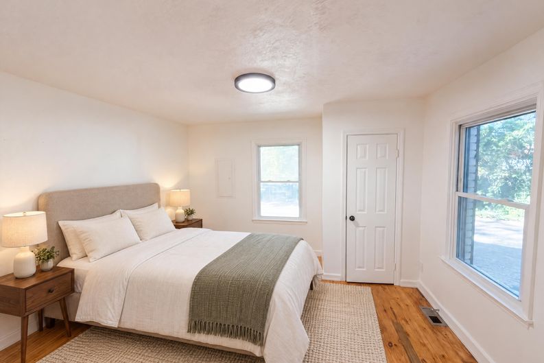 Photo 4 of 20 of 427 Wellons St NE, Marietta, GA