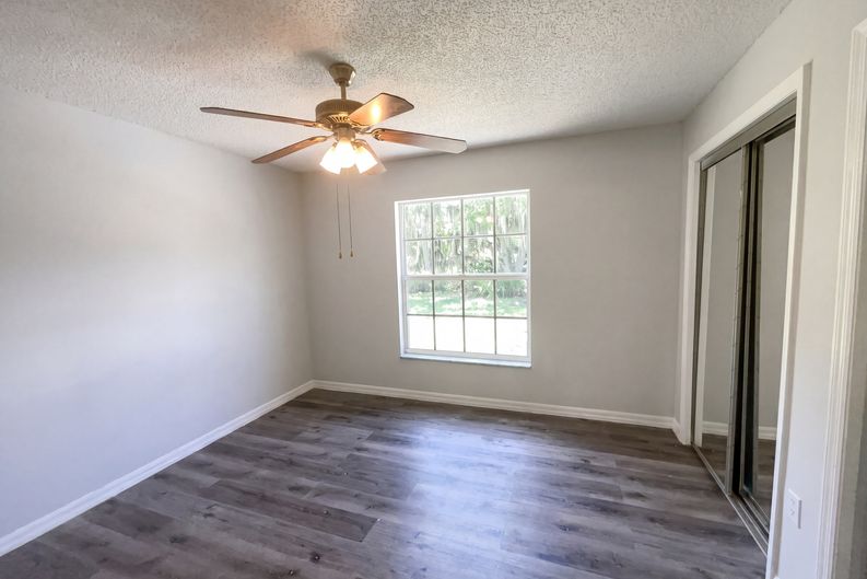 Photo 16 of 33 of 1750 Evergreen Ct, Kissimmee, FL