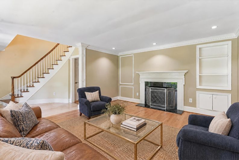 Photo 47 of 87 of 3135 Spalding Dr, Sandy Springs, GA