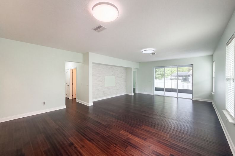 Photo 14 of 48 of 7271 Londale Blvd, Windermere, FL