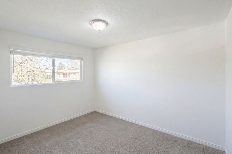 Photo 16 of 28 of 67 S 470 E, Orem, UT