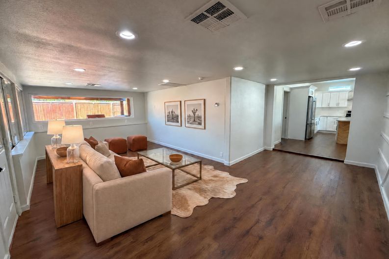 Photo 7 of 51 of 3016 N 47th St, Phoenix, AZ