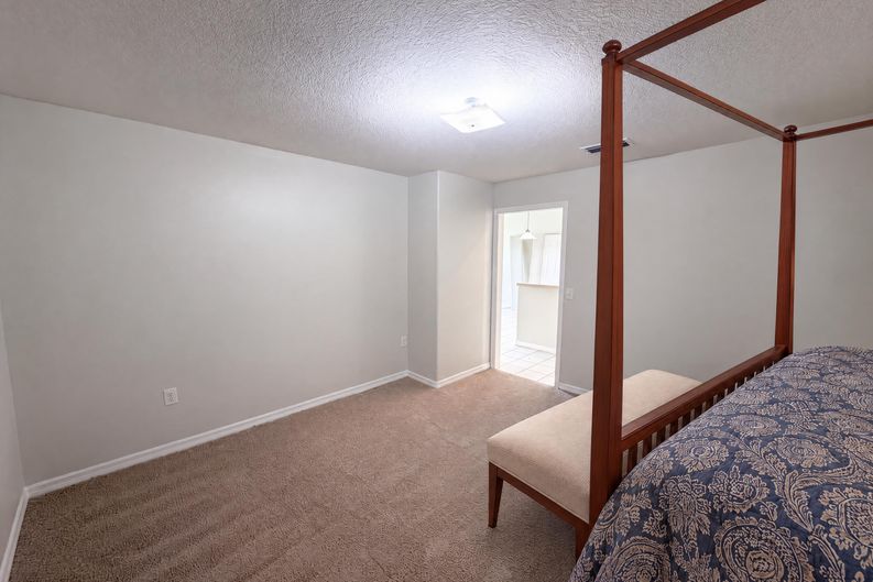Photo 18 of 27 of 37209 Grassy Hill Ln, Dade City, FL