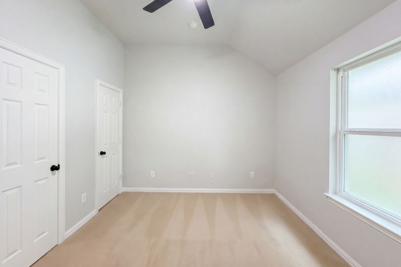 Photo 10 of 24 of 4536 Risinghill Dr, Plano, TX