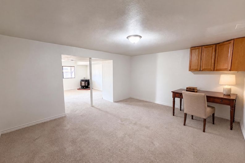 Photo 13 of 38 of 8273 W Plymouth Pl, Littleton, CO