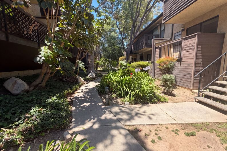 Photo 16 of 17 of 7300 Corbin Ave, Reseda, CA