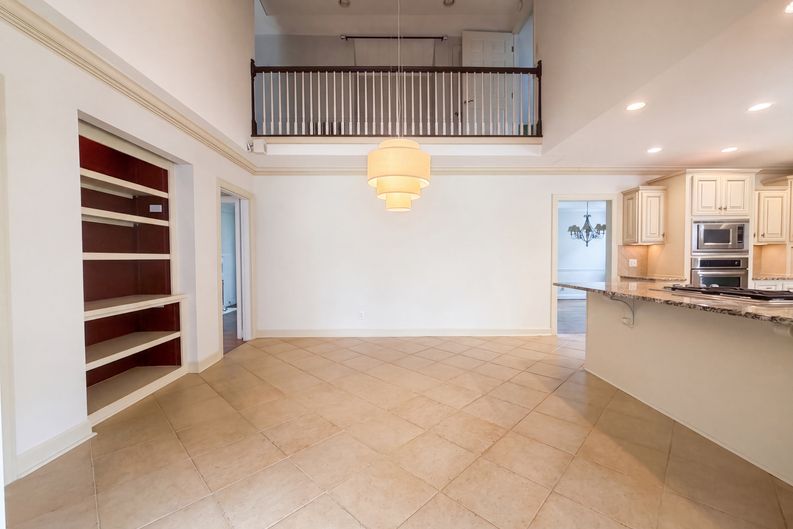 Photo 6 of 23 of 608 Estes Rd, Nashville, TN