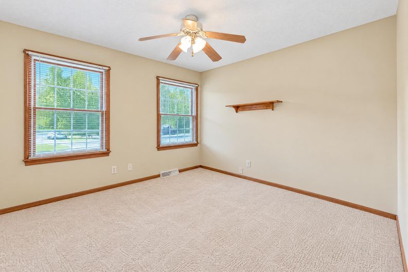 Photo 14 of 43 of 453 Carruthers Rd, Tallmadge, OH