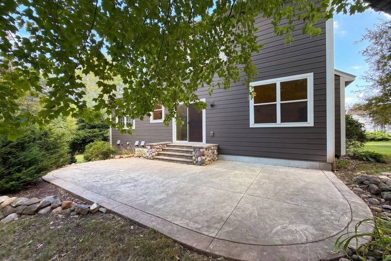 Photo 5 of 36 of 1012 Delano Ct, Stillwater, MN