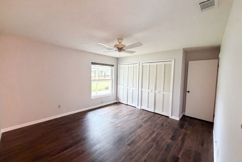Photo 18 of 31 of 7756 Barberry Dr, Orlando, FL