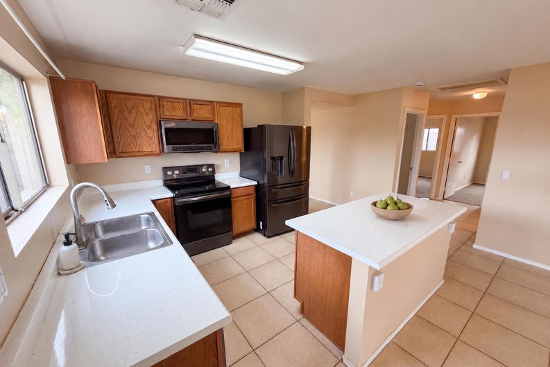 Photo 8 of 30 of 9729 W Cordes Rd, Tolleson, AZ