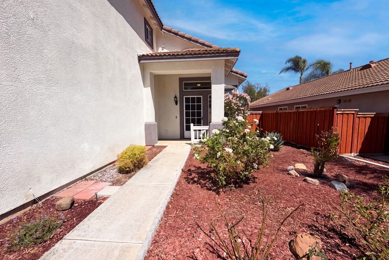 Photo 23 of 28 of 43390 Corte Almeria, Temecula, CA