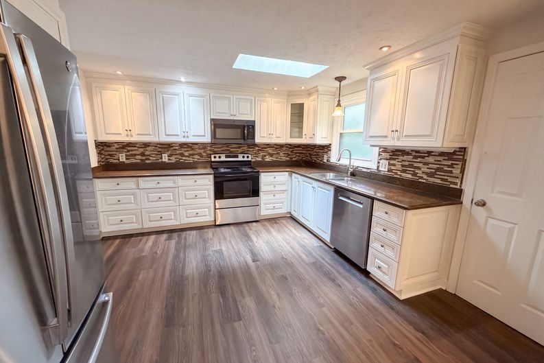 Photo 19 of 24 of 1346 Fairfield Dr SW, Lilburn, GA