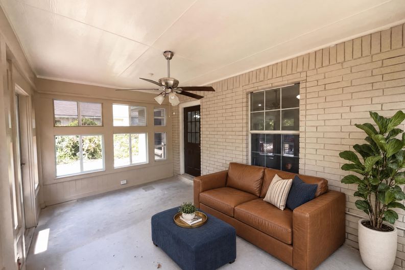Photo 21 of 22 of 2106 Geneva St, Castroville, TX