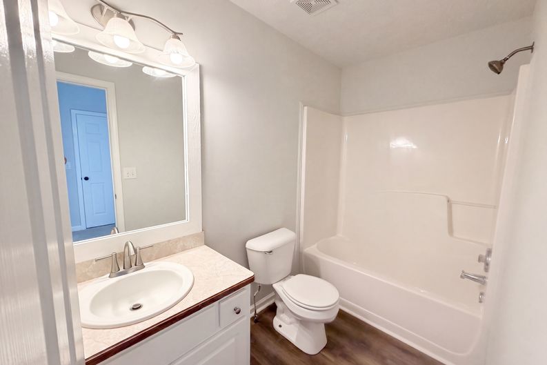 Photo 22 of 35 of 1396 Bramlett Forest Ct, Lawrenceville, GA