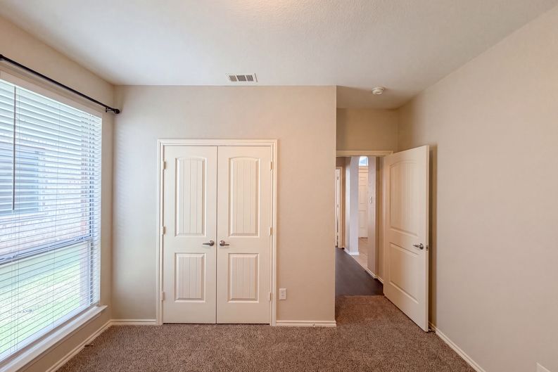 Photo 17 of 20 of 1205 Kachina Ln, Haslet, TX