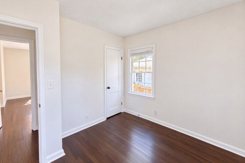 Photo 14 of 23 of 1876 Camellia Dr, Decatur, GA