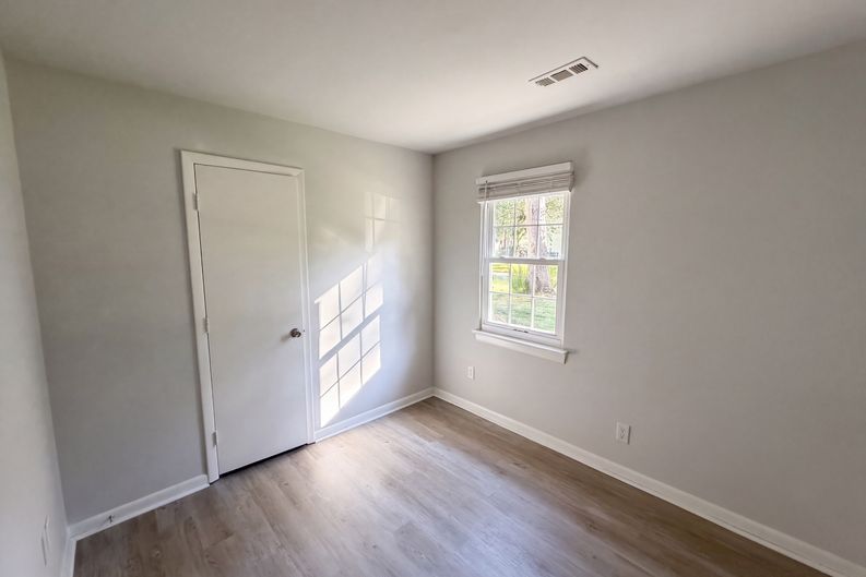 Photo 11 of 18 of 800 Bedrock Ln, Richmond, VA