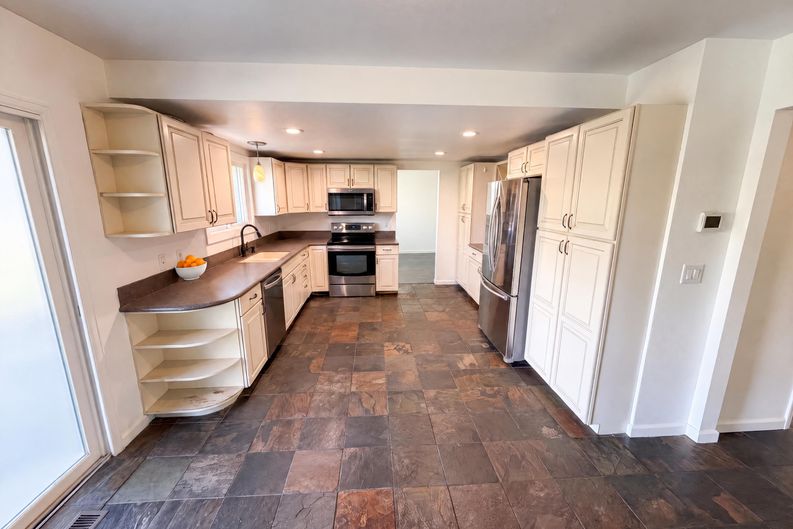 Photo 14 of 39 of 20890 E Sussex Ct, Parker, CO