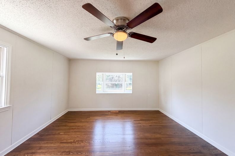 Photo 4 of 21 of 101 Tipperary Ln, Winston Salem, NC