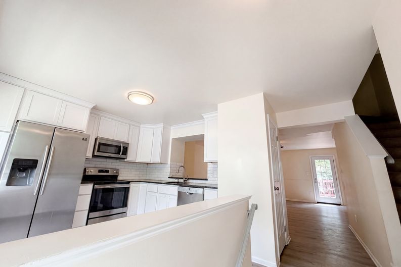 Photo 6 of 48 of 8641 Centerton Ln, Manassas, VA