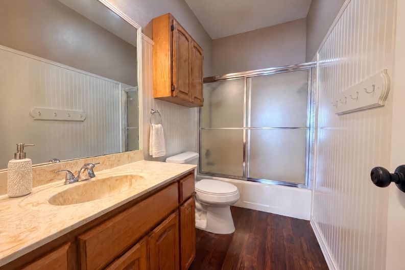 Photo 12 of 18 of 474 Seele St, New Braunfels, TX