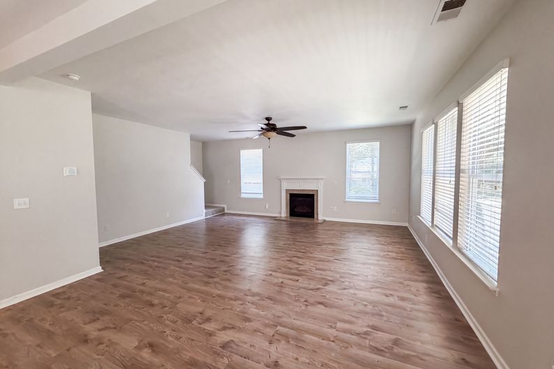 Photo 3 of 18 of 5837 McDowell Run Dr, Huntersville, NC