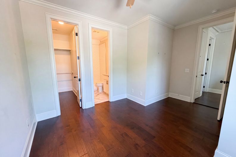 Photo 16 of 36 of 1901 Parrish Dr, Columbia, SC