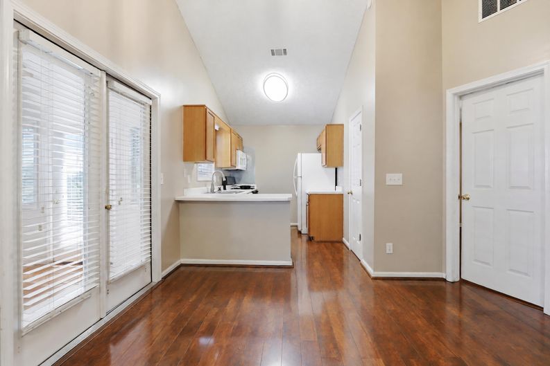 Photo 6 of 23 of 1148 Britley Park Ln, Woodstock, GA