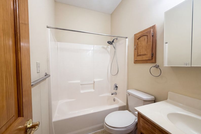 Photo 6 of 18 of 8331 Greely Ave, Kansas City, KS