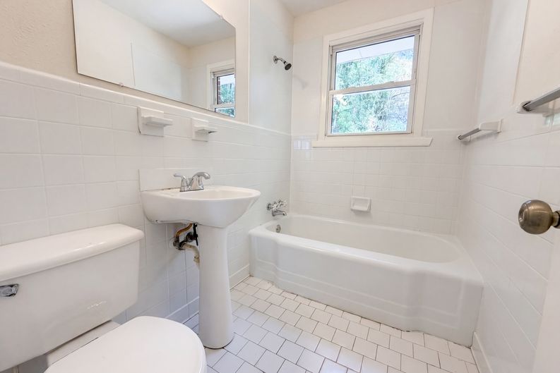 Photo 10 of 17 of 2112 Axson St, Cayce, SC