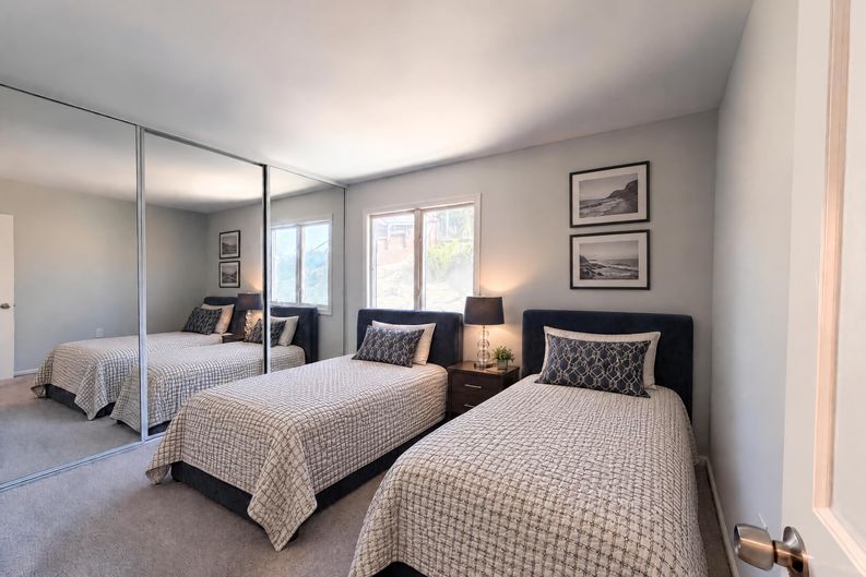 Photo 11 of 17 of 11569 Viking Ave, Porter Ranch, CA