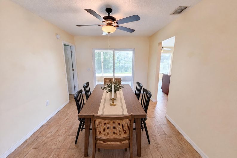 Photo 13 of 44 of 4573 Bayridge Ct, Spring Hill, FL