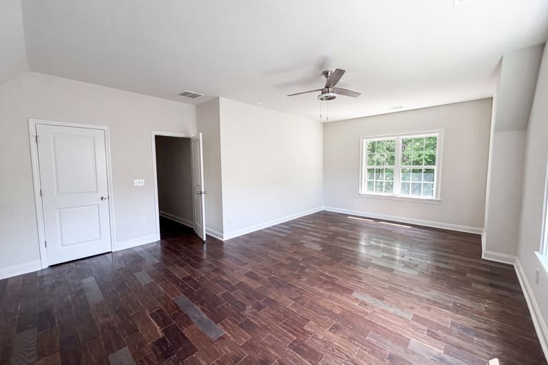 Photo 19 of 23 of 6420 Torrence Trace Dr, Huntersville, NC