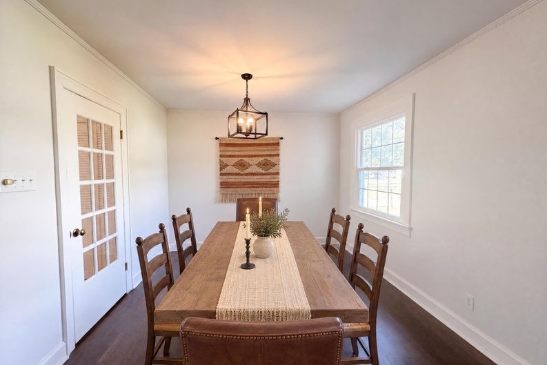 Photo 9 of 27 of 415 Hawkins Rd, Clarksville, TN