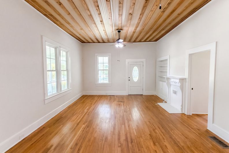 Photo 7 of 29 of 289 Almon Rd, Covington, GA
