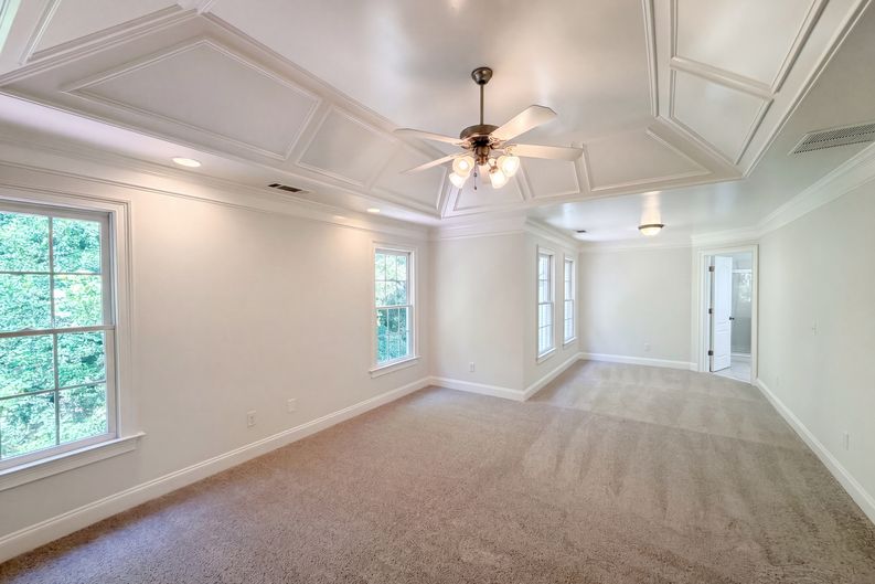 Photo 9 of 23 of 861 Windsor Creek Dr, Grayson, GA