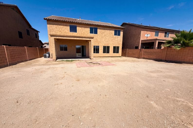 Photo 5 of 41 of 3269 N 301st Dr, Buckeye, AZ