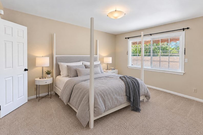 Photo 11 of 25 of 1042 Whispering Oaks Dr, Arcadia, CA